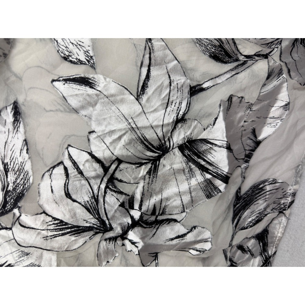 White House Black Market Burnout Floral Bird Blouse White Black Minimalist M - Picture 3 of 9